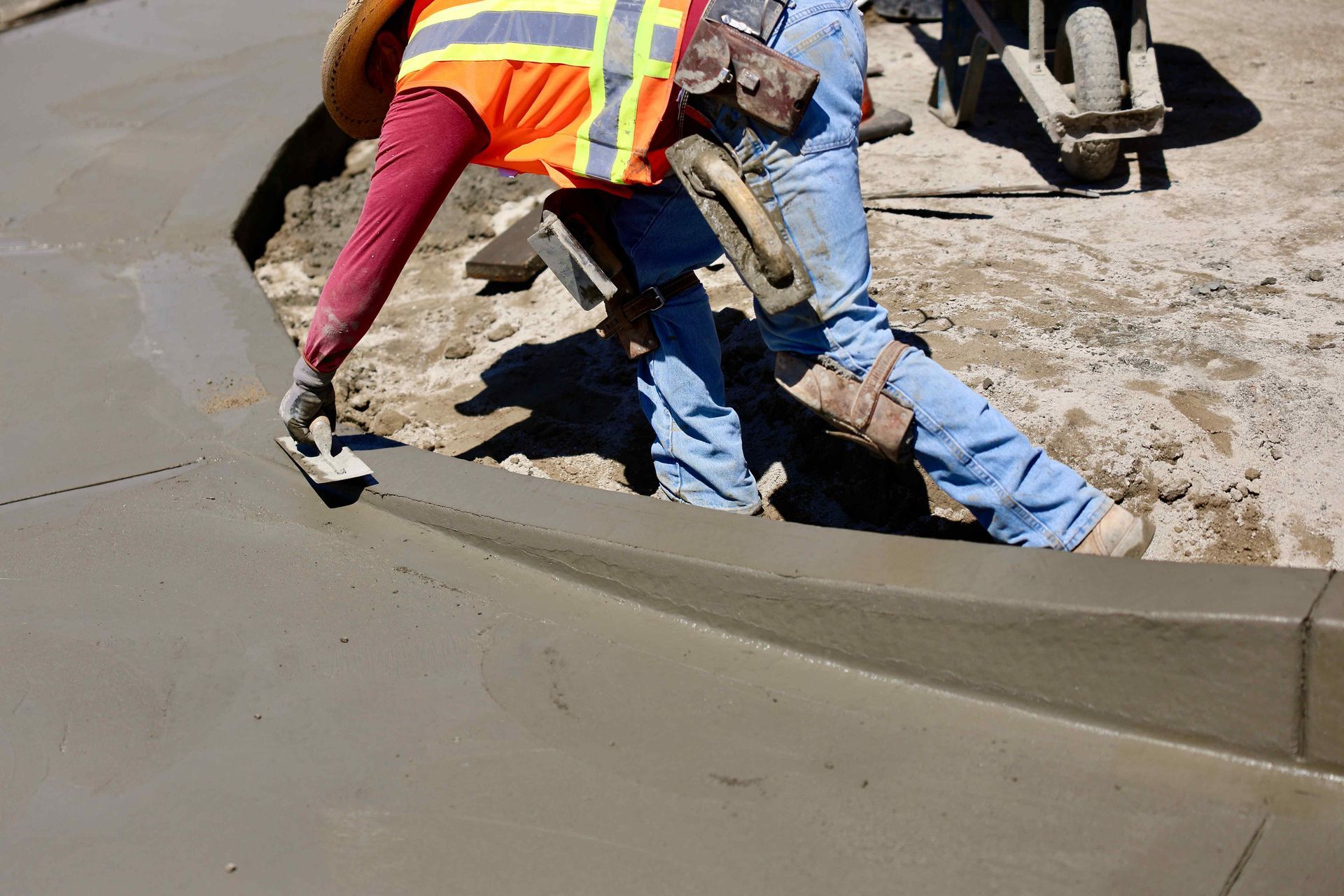 Concrete Curbs & Gutters
